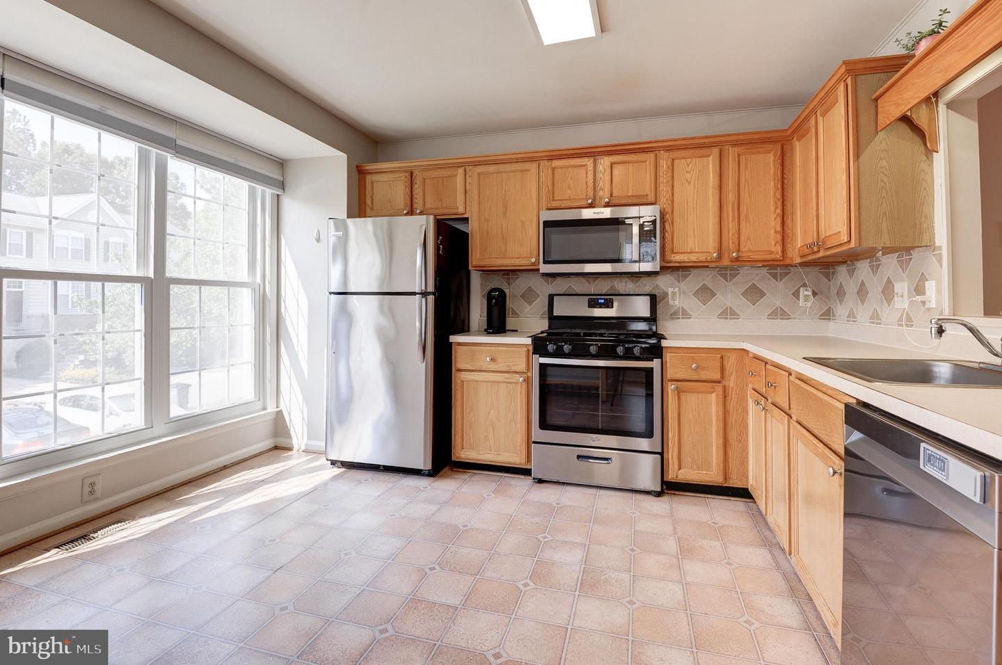8632 BEECH HOLLOW LN, SPRINGFIELD, Virginia 22153, 4 Bedrooms Bedrooms, ,3 BathroomsBathrooms,Residential,For sale,8632 BEECH HOLLOW LN,VAFX2255224 MLS # VAFX2255224