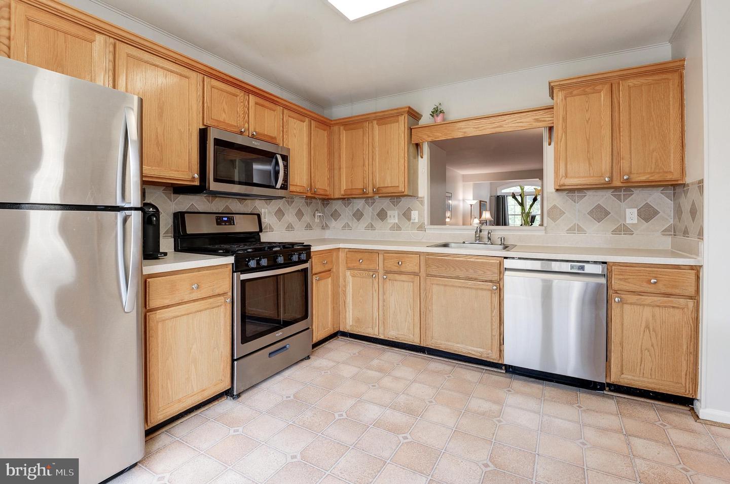 8632 BEECH HOLLOW LN, SPRINGFIELD, Virginia 22153, 4 Bedrooms Bedrooms, ,3 BathroomsBathrooms,Residential,For sale,8632 BEECH HOLLOW LN,VAFX2255224 MLS # VAFX2255224