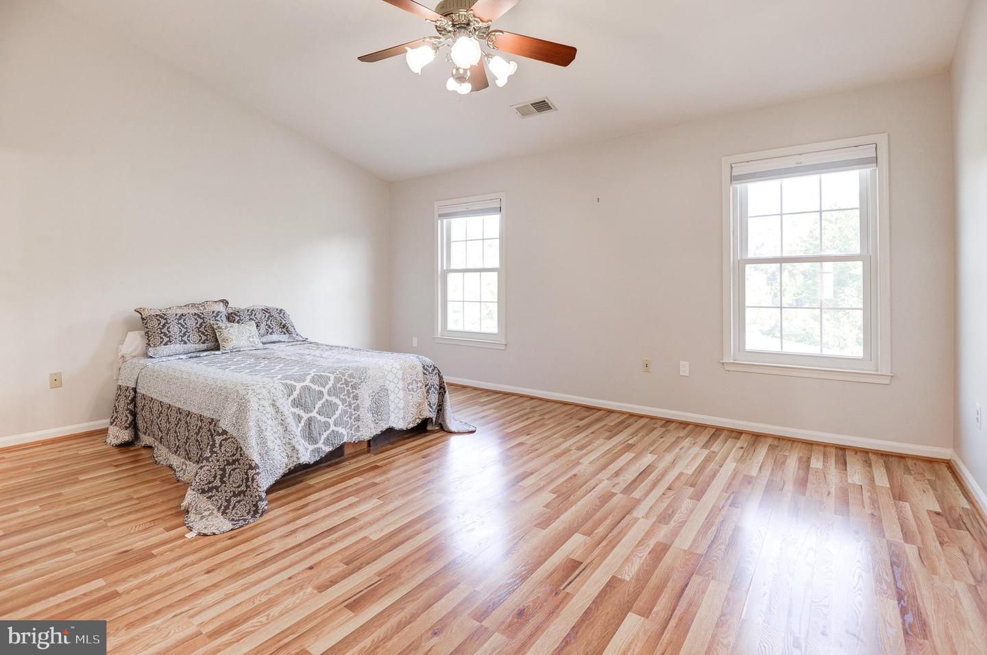 8632 BEECH HOLLOW LN, SPRINGFIELD, Virginia 22153, 4 Bedrooms Bedrooms, ,3 BathroomsBathrooms,Residential,For sale,8632 BEECH HOLLOW LN,VAFX2255224 MLS # VAFX2255224
