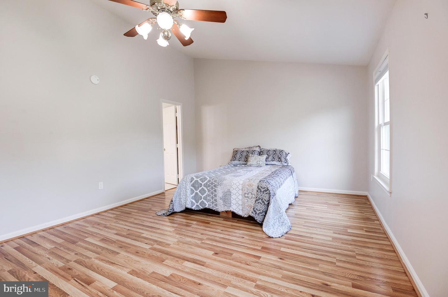 8632 BEECH HOLLOW LN, SPRINGFIELD, Virginia 22153, 4 Bedrooms Bedrooms, ,3 BathroomsBathrooms,Residential,For sale,8632 BEECH HOLLOW LN,VAFX2255224 MLS # VAFX2255224