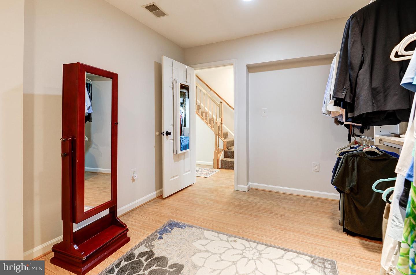 8632 BEECH HOLLOW LN, SPRINGFIELD, Virginia 22153, 4 Bedrooms Bedrooms, ,3 BathroomsBathrooms,Residential,For sale,8632 BEECH HOLLOW LN,VAFX2255224 MLS # VAFX2255224