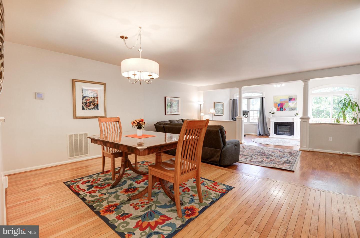 8632 BEECH HOLLOW LN, SPRINGFIELD, Virginia 22153, 4 Bedrooms Bedrooms, ,3 BathroomsBathrooms,Residential,For sale,8632 BEECH HOLLOW LN,VAFX2255224 MLS # VAFX2255224