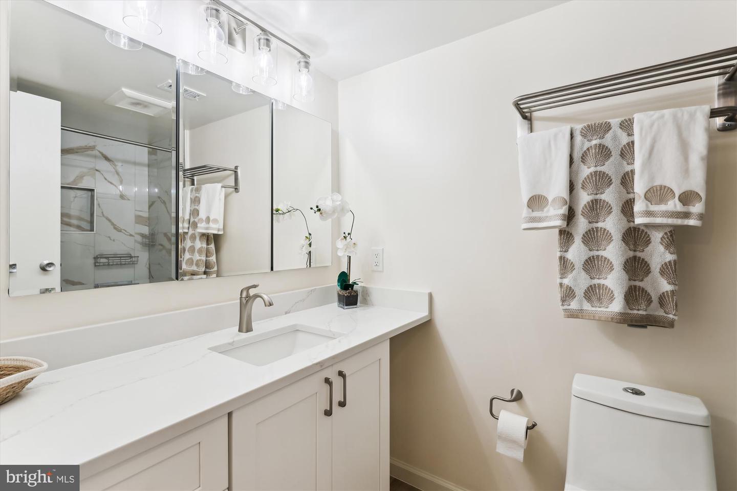 2032 ROYAL FERN CT #11A, RESTON, Virginia 20191, 1 Bedroom Bedrooms, ,1 BathroomBathrooms,Residential,For sale,2032 ROYAL FERN CT #11A,VAFX2255232 MLS # VAFX2255232
