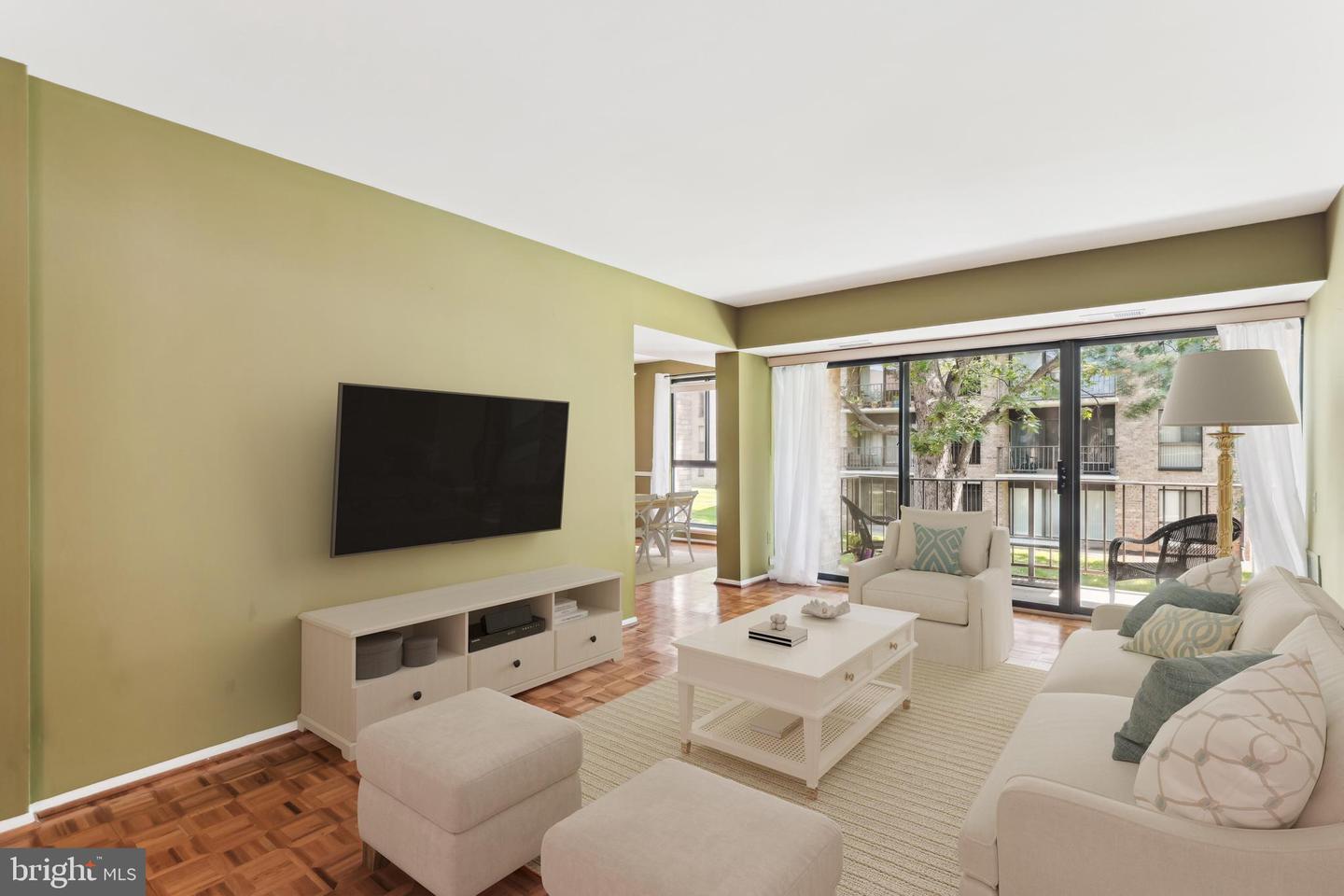 2032 ROYAL FERN CT #11A, RESTON, Virginia 20191, 1 Bedroom Bedrooms, ,1 BathroomBathrooms,Residential,For sale,2032 ROYAL FERN CT #11A,VAFX2255232 MLS # VAFX2255232