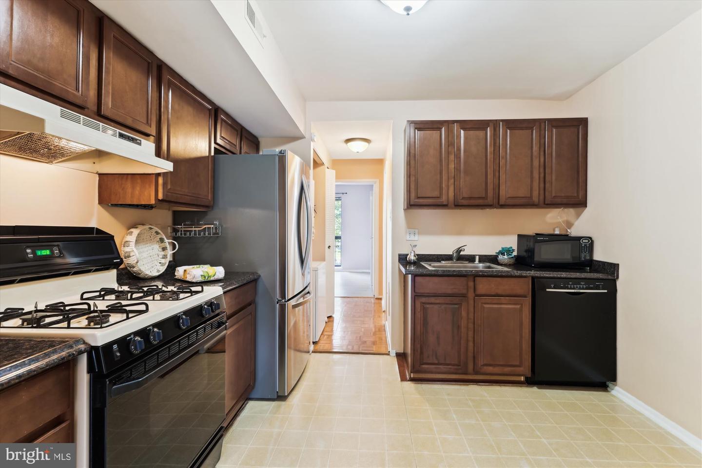 2032 ROYAL FERN CT #11A, RESTON, Virginia 20191, 1 Bedroom Bedrooms, ,1 BathroomBathrooms,Residential,For sale,2032 ROYAL FERN CT #11A,VAFX2255232 MLS # VAFX2255232