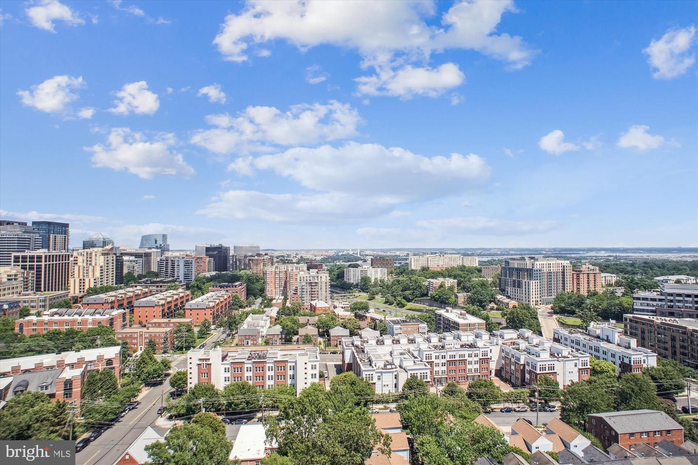 2001 15TH ST N #608, ARLINGTON, Virginia 22201, 2 Bedrooms Bedrooms, ,2 BathroomsBathrooms,Residential,For sale,2001 15TH ST N #608,VAAR2060658 MLS # VAAR2060658