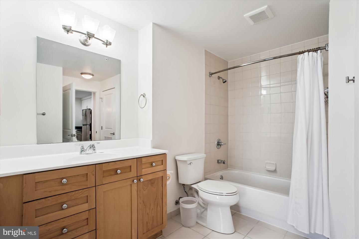 2001 15TH ST N #608, ARLINGTON, Virginia 22201, 2 Bedrooms Bedrooms, ,2 BathroomsBathrooms,Residential,For sale,2001 15TH ST N #608,VAAR2060658 MLS # VAAR2060658
