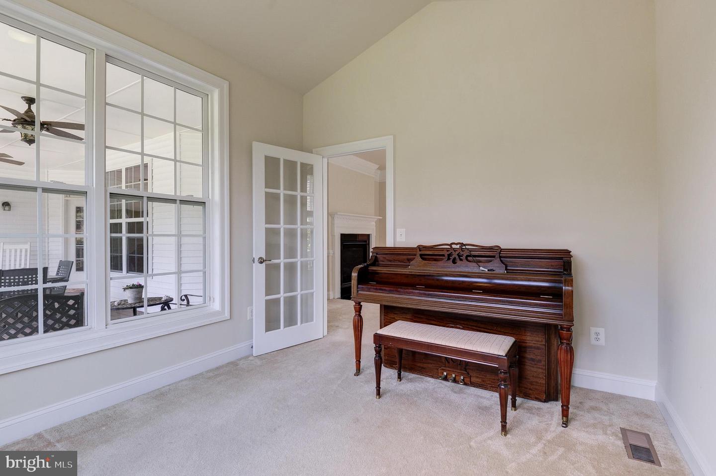 6626 OAKTON AVE, HAYMARKET, Virginia 20169, 4 Bedrooms Bedrooms, ,3 BathroomsBathrooms,Residential,For sale,6626 OAKTON AVE,VAPW2099138 MLS # VAPW2099138