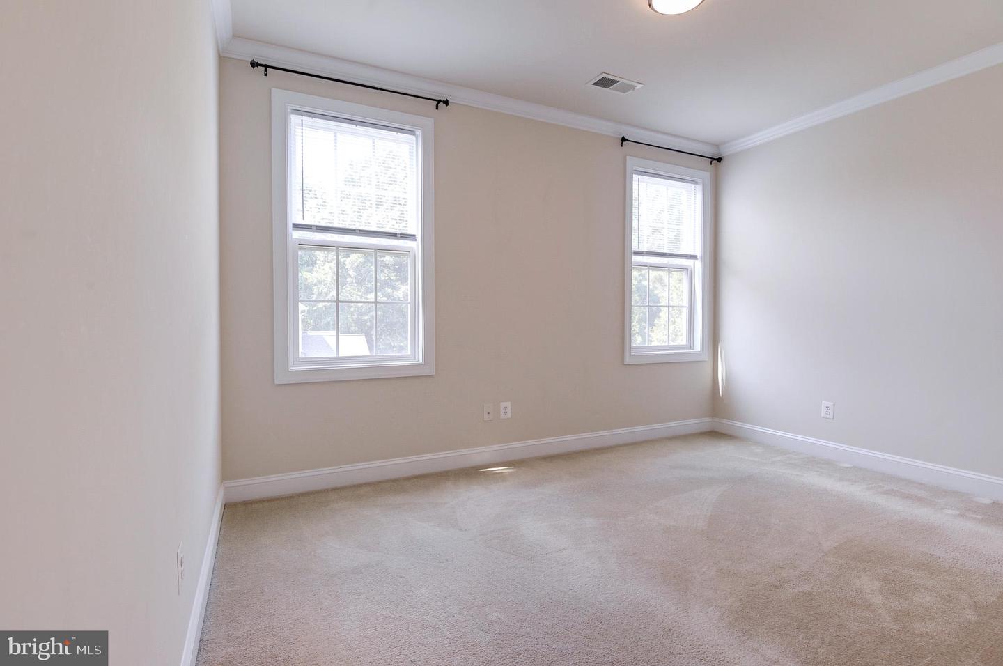 6626 OAKTON AVE, HAYMARKET, Virginia 20169, 4 Bedrooms Bedrooms, ,3 BathroomsBathrooms,Residential,For sale,6626 OAKTON AVE,VAPW2099138 MLS # VAPW2099138
