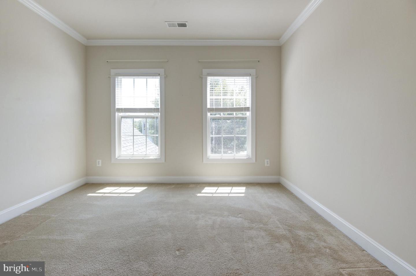 6626 OAKTON AVE, HAYMARKET, Virginia 20169, 4 Bedrooms Bedrooms, ,3 BathroomsBathrooms,Residential,For sale,6626 OAKTON AVE,VAPW2099138 MLS # VAPW2099138