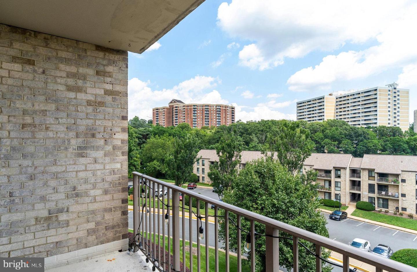 6143 EDSALL RD #J, ALEXANDRIA, Virginia 22304, 2 Bedrooms Bedrooms, ,1 BathroomBathrooms,Residential,For sale,6143 EDSALL RD #J,VAAX2047440 MLS # VAAX2047440