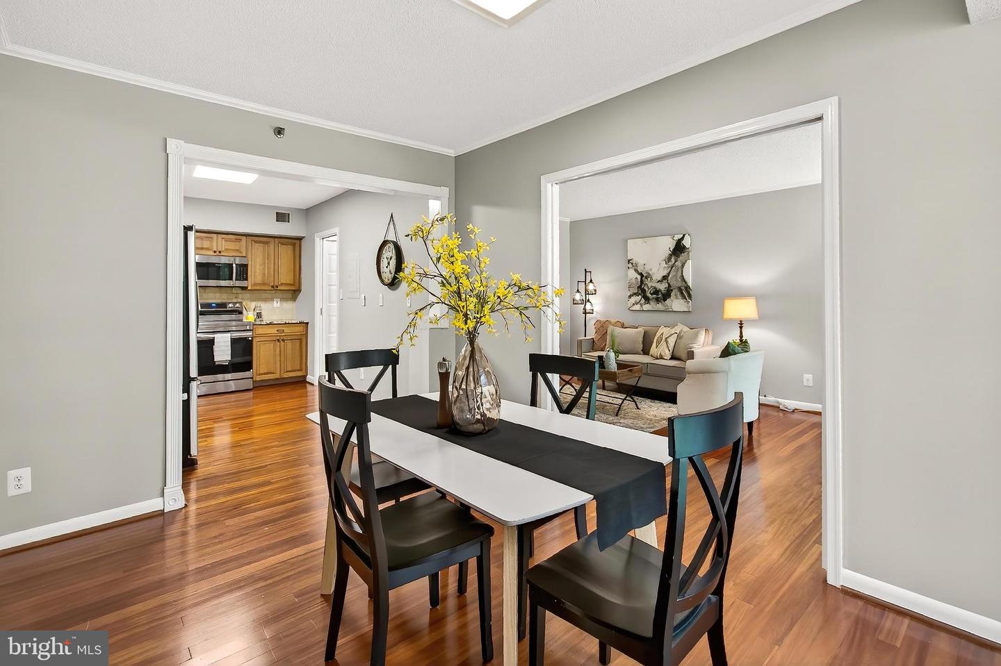 1016 S WAYNE ST #101, ARLINGTON, Virginia 22204, 1 Bedroom Bedrooms, ,1 BathroomBathrooms,Residential,For sale,1016 S WAYNE ST #101,VAAR2060668 MLS # VAAR2060668