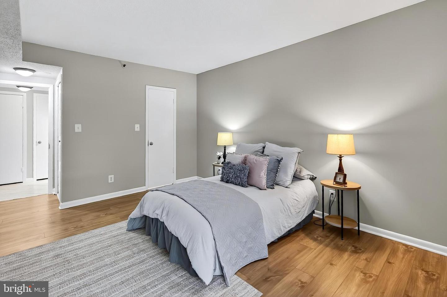 1016 S WAYNE ST #101, ARLINGTON, Virginia 22204, 1 Bedroom Bedrooms, ,1 BathroomBathrooms,Residential,For sale,1016 S WAYNE ST #101,VAAR2060668 MLS # VAAR2060668