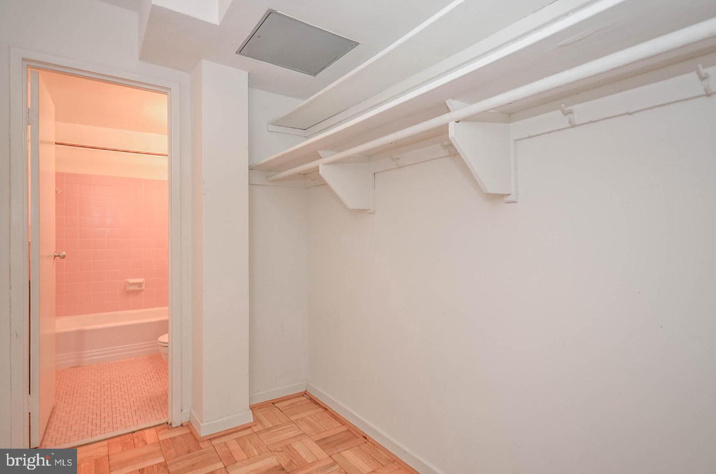 3900 TUNLAW RD NW #217, WASHINGTON, District Of Columbia 20007, ,1 BathroomBathrooms,Residential,For sale,3900 TUNLAW RD NW #217,DCDC2210178 MLS # DCDC2210178
