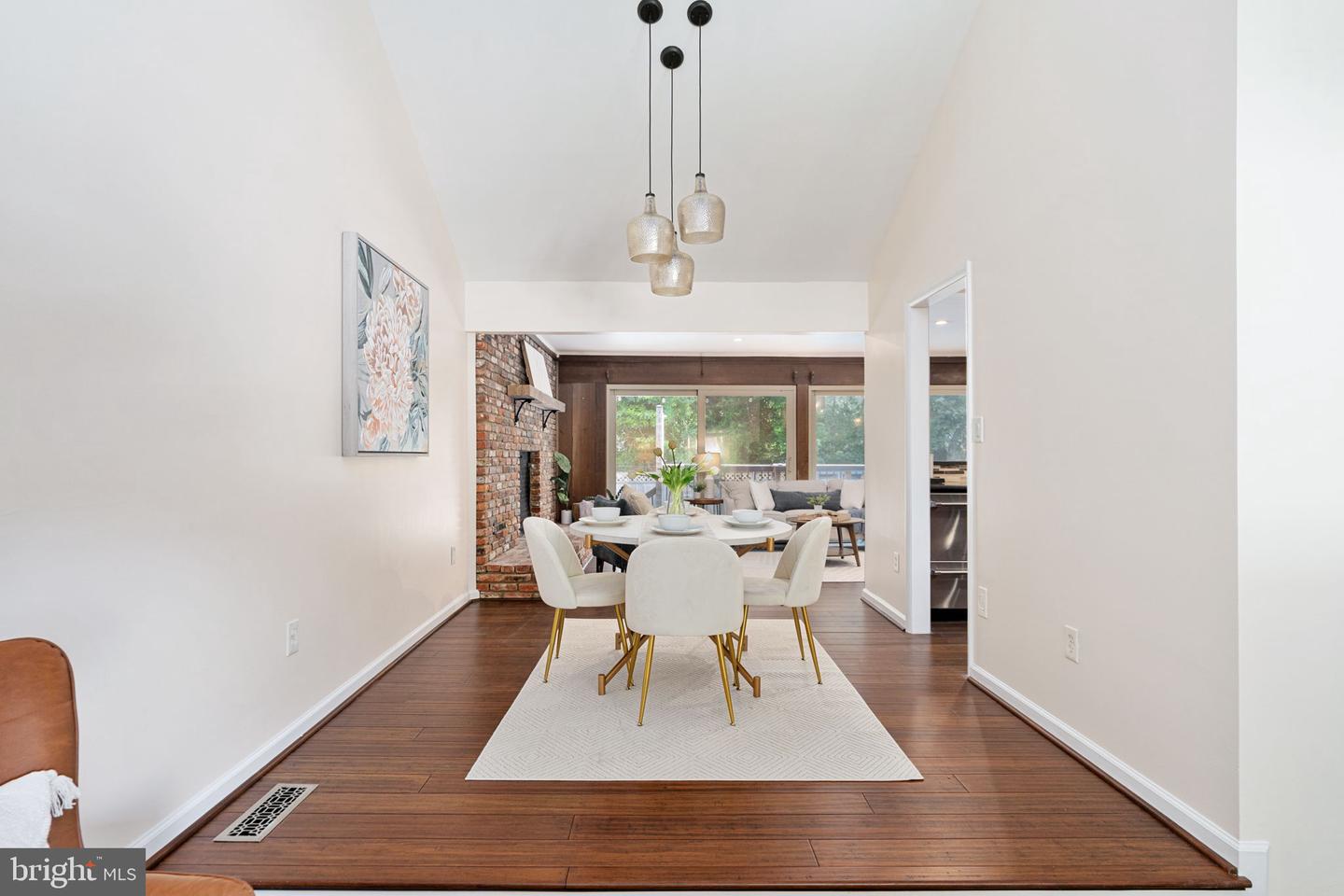 2401 WITTINGTON BLVD, ALEXANDRIA, Virginia 22308, 4 Bedrooms Bedrooms, ,3 BathroomsBathrooms,Residential,For sale,2401 WITTINGTON BLVD,VAFX2255260 MLS # VAFX2255260