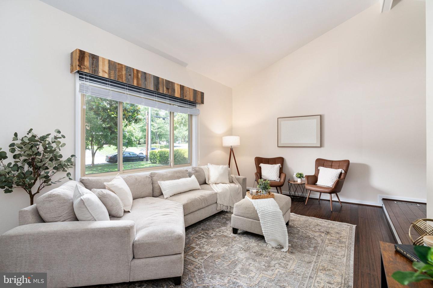 2401 WITTINGTON BLVD, ALEXANDRIA, Virginia 22308, 4 Bedrooms Bedrooms, ,3 BathroomsBathrooms,Residential,For sale,2401 WITTINGTON BLVD,VAFX2255260 MLS # VAFX2255260