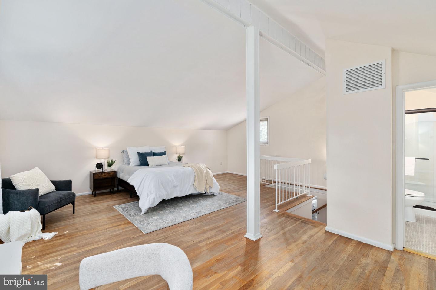 2401 WITTINGTON BLVD, ALEXANDRIA, Virginia 22308, 4 Bedrooms Bedrooms, ,3 BathroomsBathrooms,Residential,For sale,2401 WITTINGTON BLVD,VAFX2255260 MLS # VAFX2255260