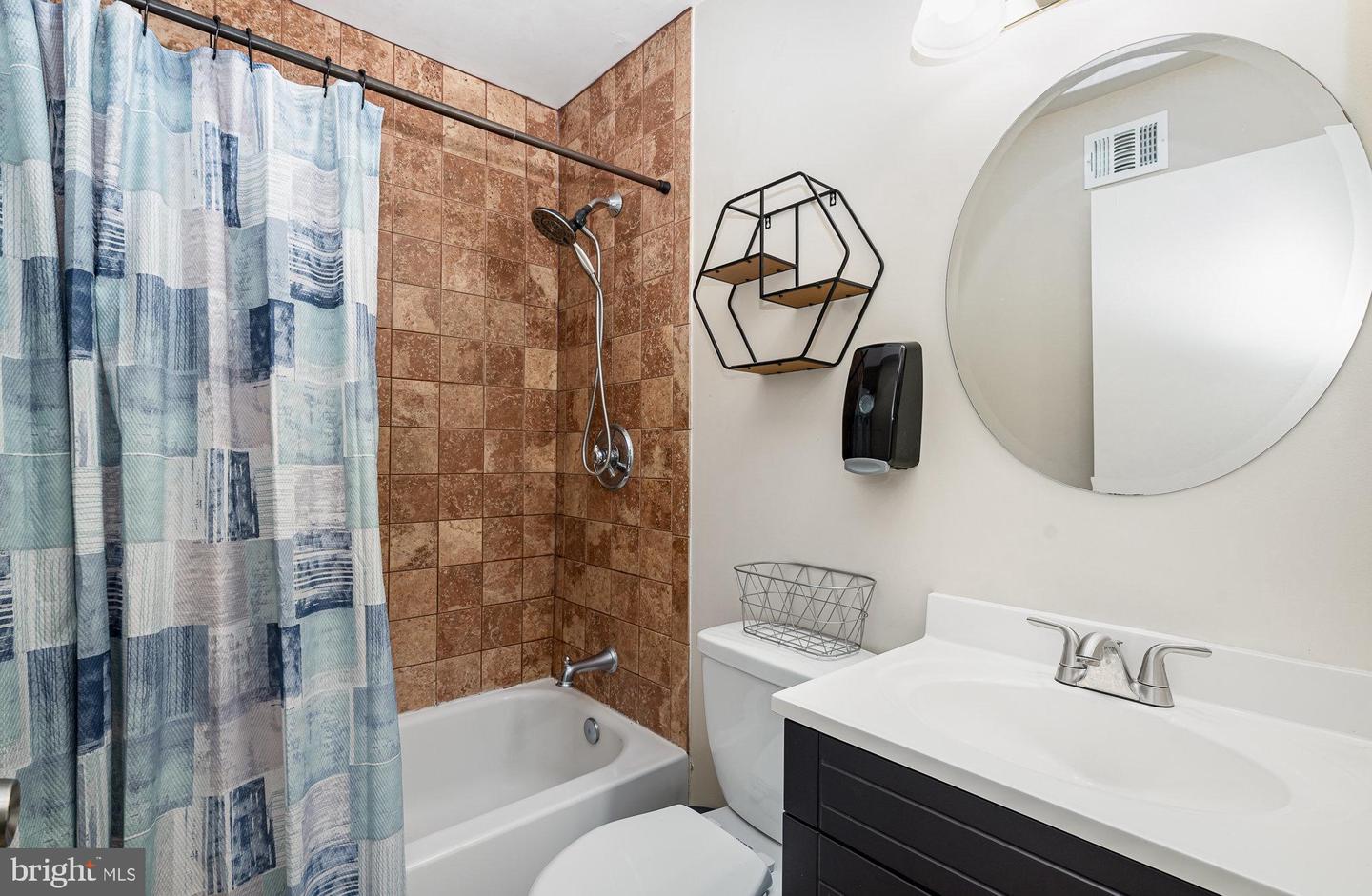 1754 POWDER HORN TER, WOODBRIDGE, Virginia 22191, 4 Bedrooms Bedrooms, ,2 BathroomsBathrooms,Residential,For sale,1754 POWDER HORN TER,VAPW2099150 MLS # VAPW2099150