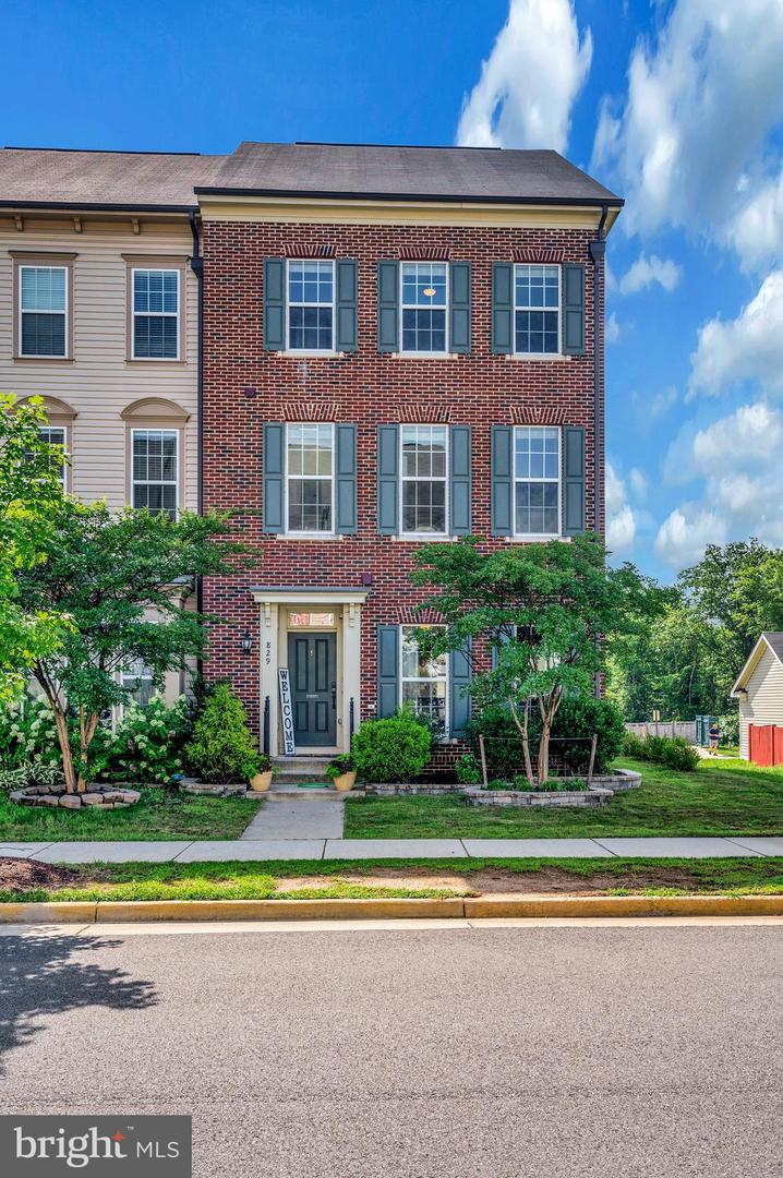 829 BASSWOOD DR, STAFFORD, Virginia 22554, 4 Bedrooms Bedrooms, ,2 BathroomsBathrooms,Residential,For sale,829 BASSWOOD DR,VAST2040796 MLS # VAST2040796