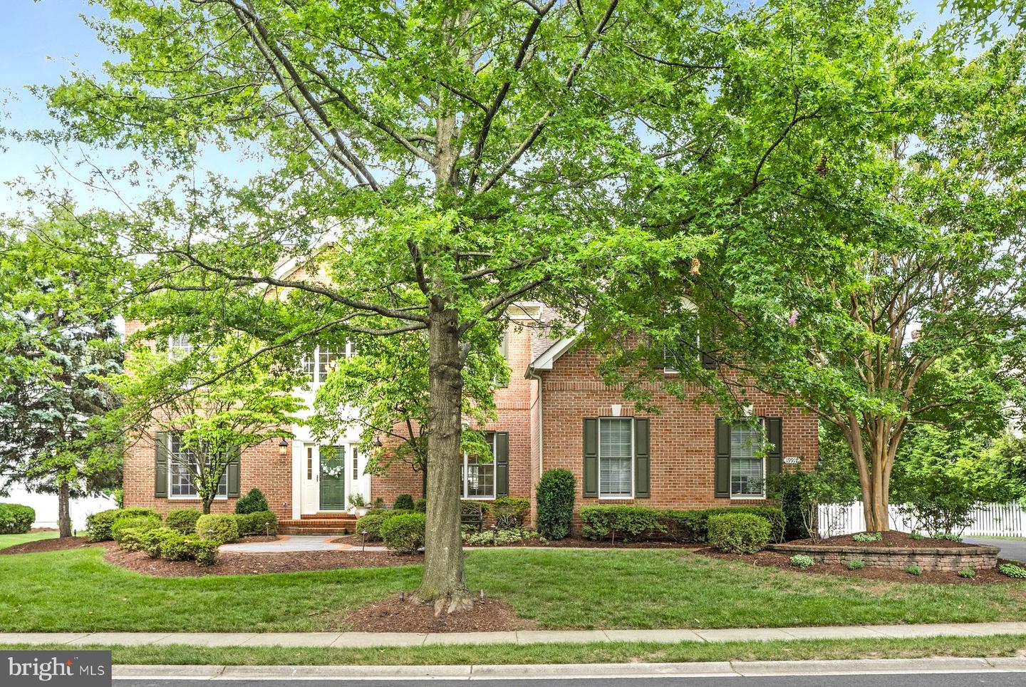 19917 INTERLACHEN CIRCLE, ASHBURN, Virginia 20147, 5 Bedrooms Bedrooms, ,4 BathroomsBathrooms,Residential,For sale,19917 INTERLACHEN CIRCLE,VALO2102116 MLS # VALO2102116