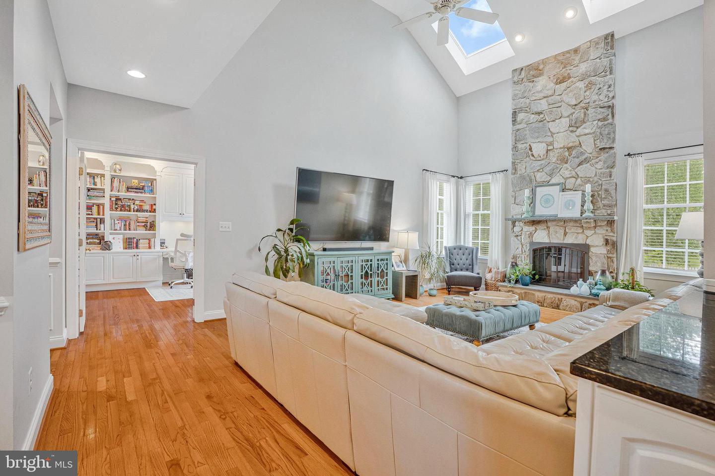 19917 INTERLACHEN CIRCLE, ASHBURN, Virginia 20147, 5 Bedrooms Bedrooms, ,4 BathroomsBathrooms,Residential,For sale,19917 INTERLACHEN CIRCLE,VALO2102116 MLS # VALO2102116