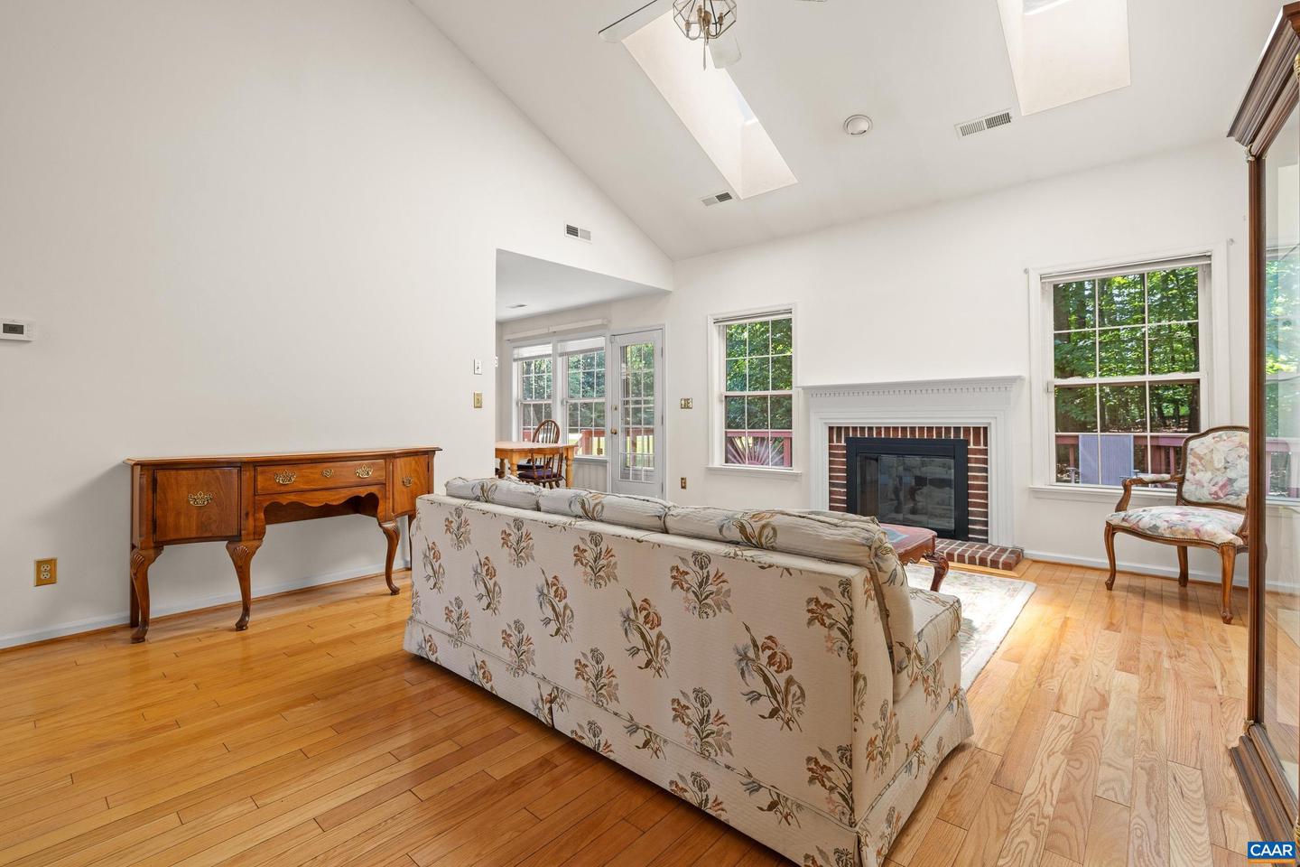 2040 WHISPERING WOODS DR, CHARLOTTESVILLE, Virginia 22911, 4 Bedrooms Bedrooms, ,2 BathroomsBathrooms,Residential,For sale,2040 WHISPERING WOODS DR,666671 MLS # 666671