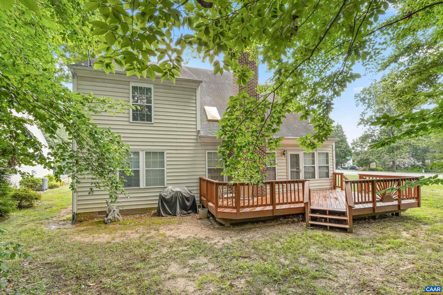 2040 WHISPERING WOODS DR, CHARLOTTESVILLE, Virginia 22911, 4 Bedrooms Bedrooms, ,2 BathroomsBathrooms,Residential,For sale,2040 WHISPERING WOODS DR,666671 MLS # 666671