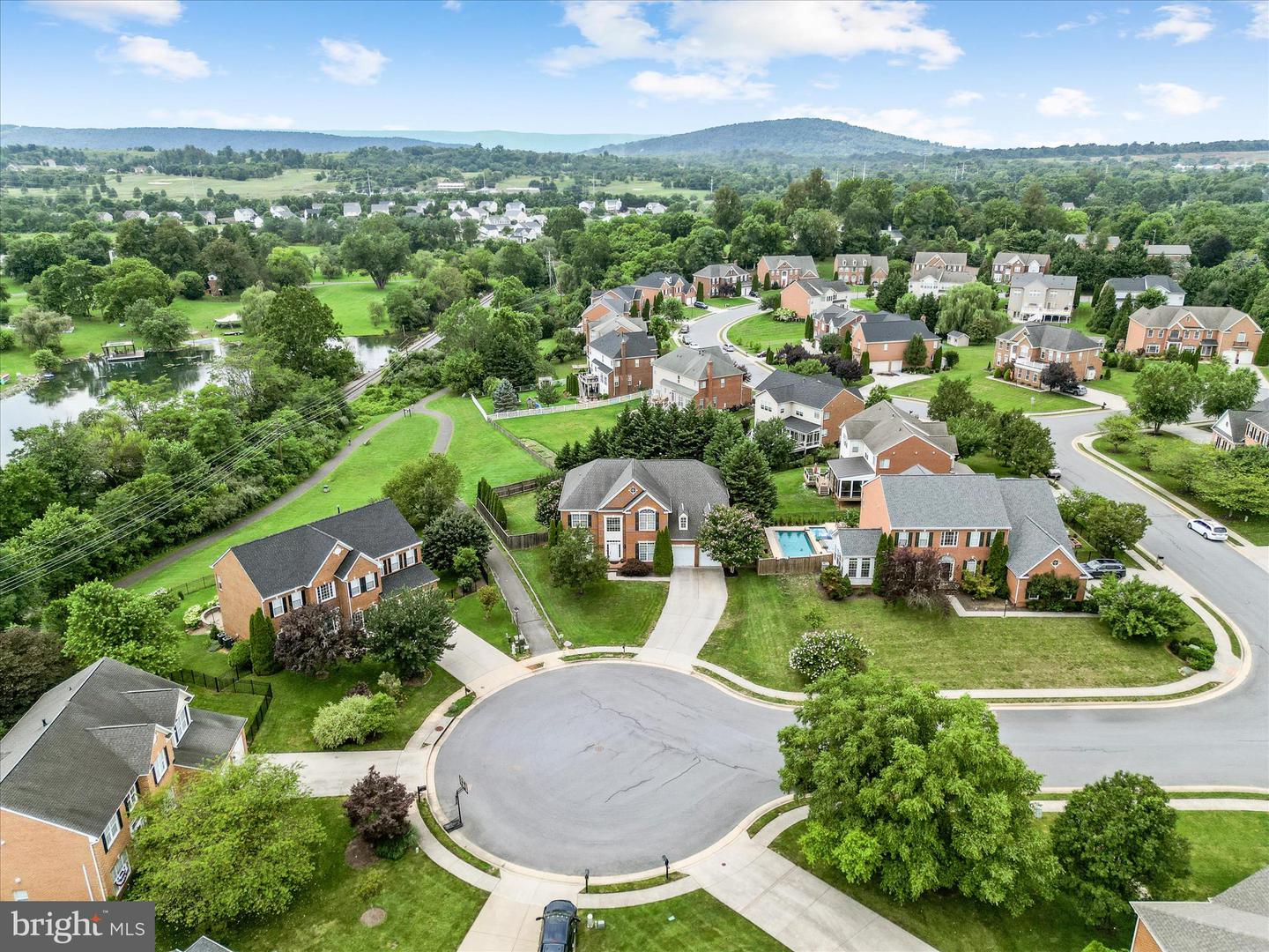 1509 STONE HOUSE CT, WINCHESTER, Virginia 22601, 4 Bedrooms Bedrooms, ,4 BathroomsBathrooms,Residential,For sale,1509 STONE HOUSE CT,VAWI2008692 MLS # VAWI2008692