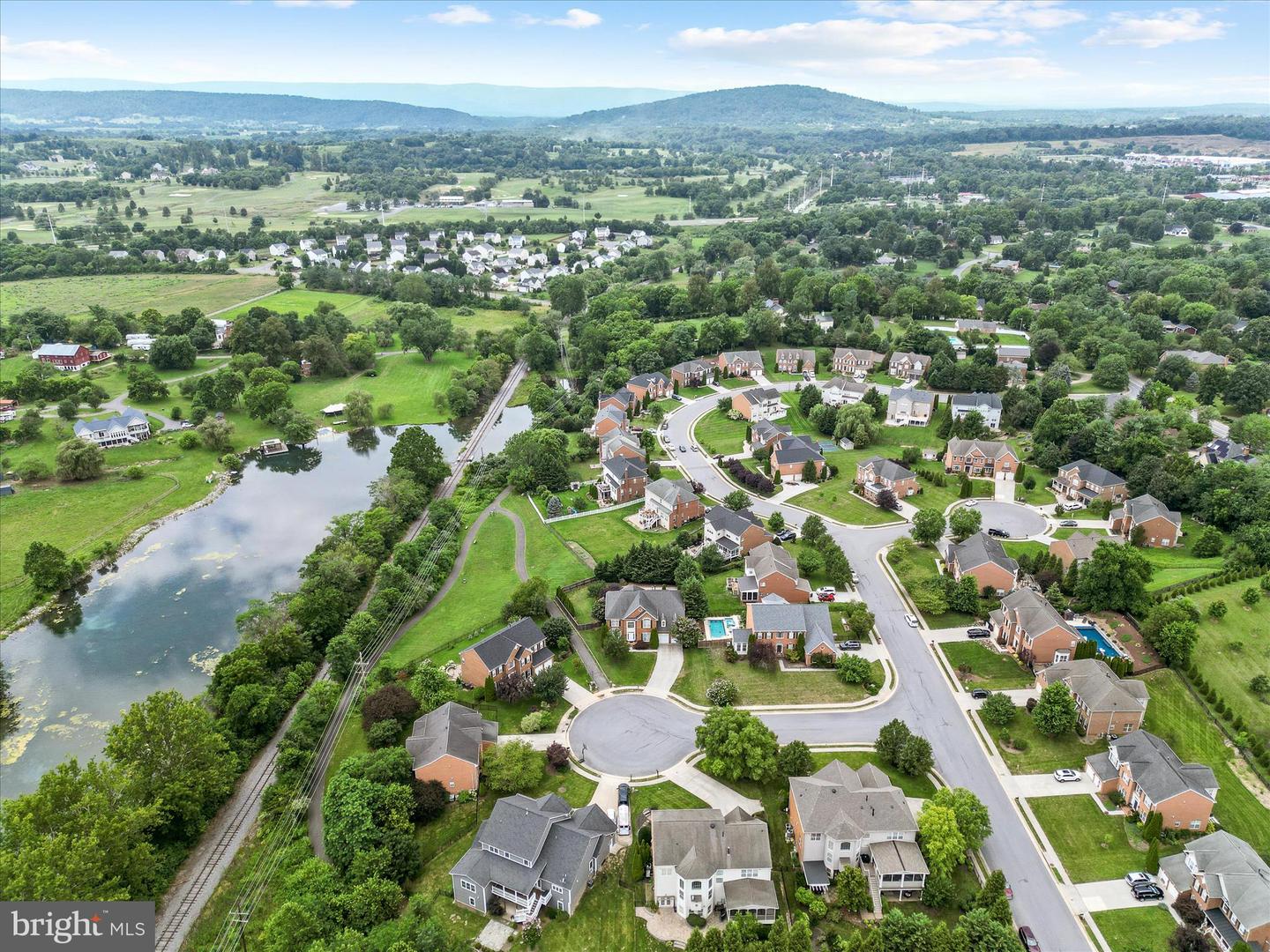 1509 STONE HOUSE CT, WINCHESTER, Virginia 22601, 4 Bedrooms Bedrooms, ,4 BathroomsBathrooms,Residential,For sale,1509 STONE HOUSE CT,VAWI2008692 MLS # VAWI2008692