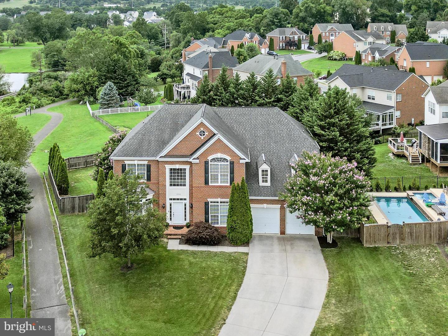 1509 STONE HOUSE CT, WINCHESTER, Virginia 22601, 4 Bedrooms Bedrooms, ,4 BathroomsBathrooms,Residential,For sale,1509 STONE HOUSE CT,VAWI2008692 MLS # VAWI2008692