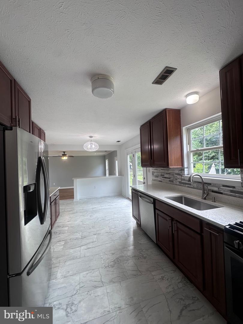 111 OLD DOMINION DR, WINCHESTER, Virginia 22603, 3 Bedrooms Bedrooms, ,2 BathroomsBathrooms,Residential,For sale,111 OLD DOMINION DR,VAFV2035468 MLS # VAFV2035468