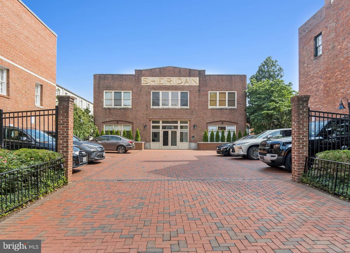 2516 Q ST NW #Q206, WASHINGTON, District Of Columbia 20007, 1 Bedroom Bedrooms, ,1 BathroomBathrooms,Residential,For sale,2516 Q ST NW #Q206,DCDC2210388 MLS # DCDC2210388