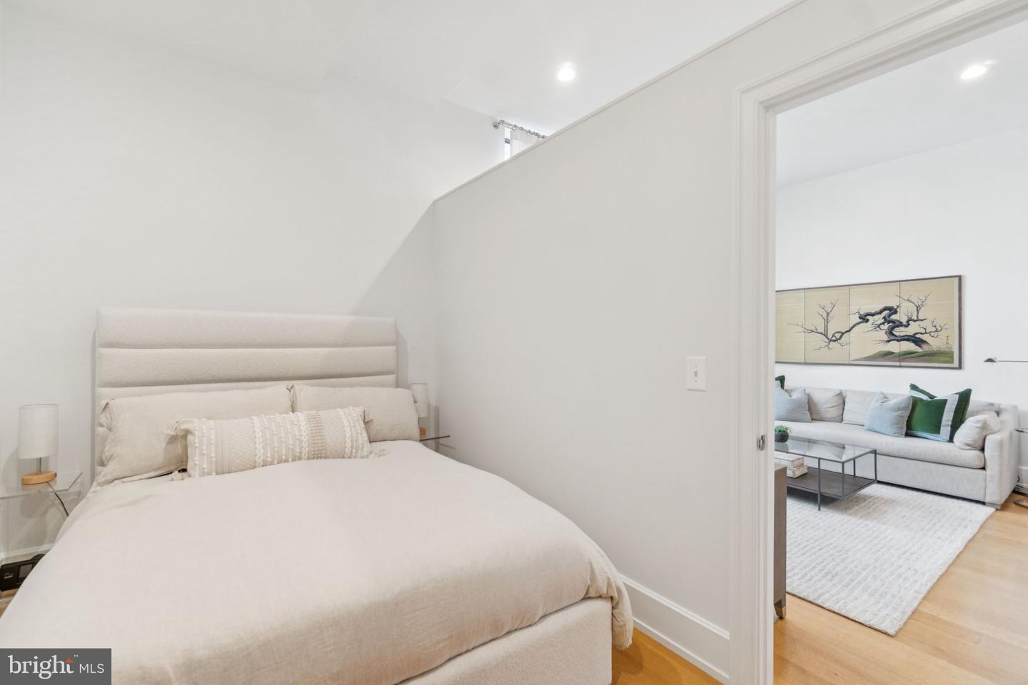 2516 Q ST NW #Q206, WASHINGTON, District Of Columbia 20007, 1 Bedroom Bedrooms, ,1 BathroomBathrooms,Residential,For sale,2516 Q ST NW #Q206,DCDC2210388 MLS # DCDC2210388