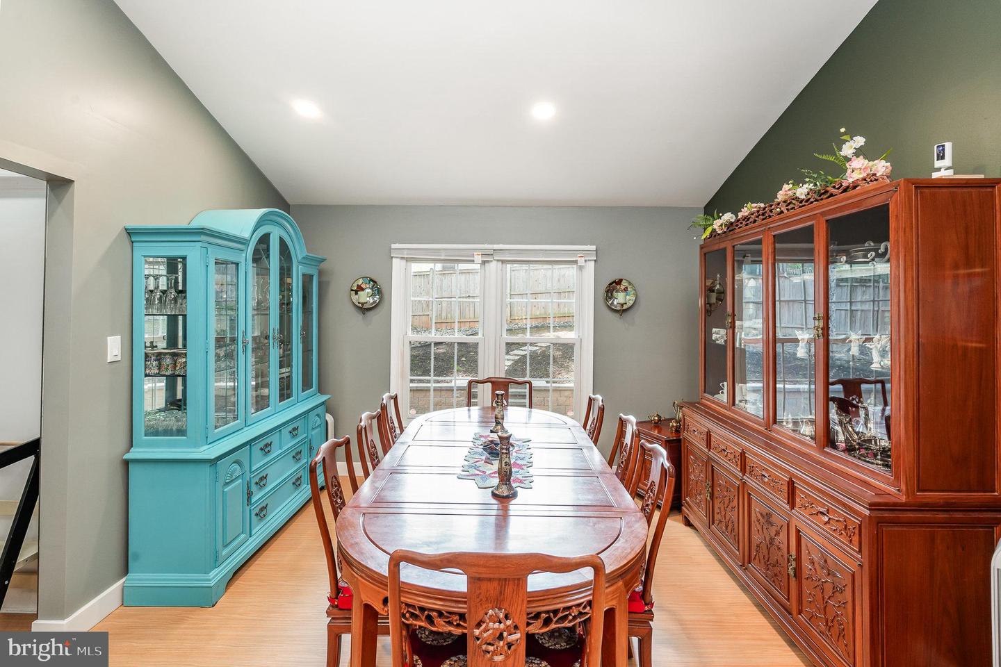 15425 BEACHVIEW DR, DUMFRIES, Virginia 22025, 4 Bedrooms Bedrooms, ,2 BathroomsBathrooms,Residential,For sale,15425 BEACHVIEW DR,VAPW2099252 MLS # VAPW2099252