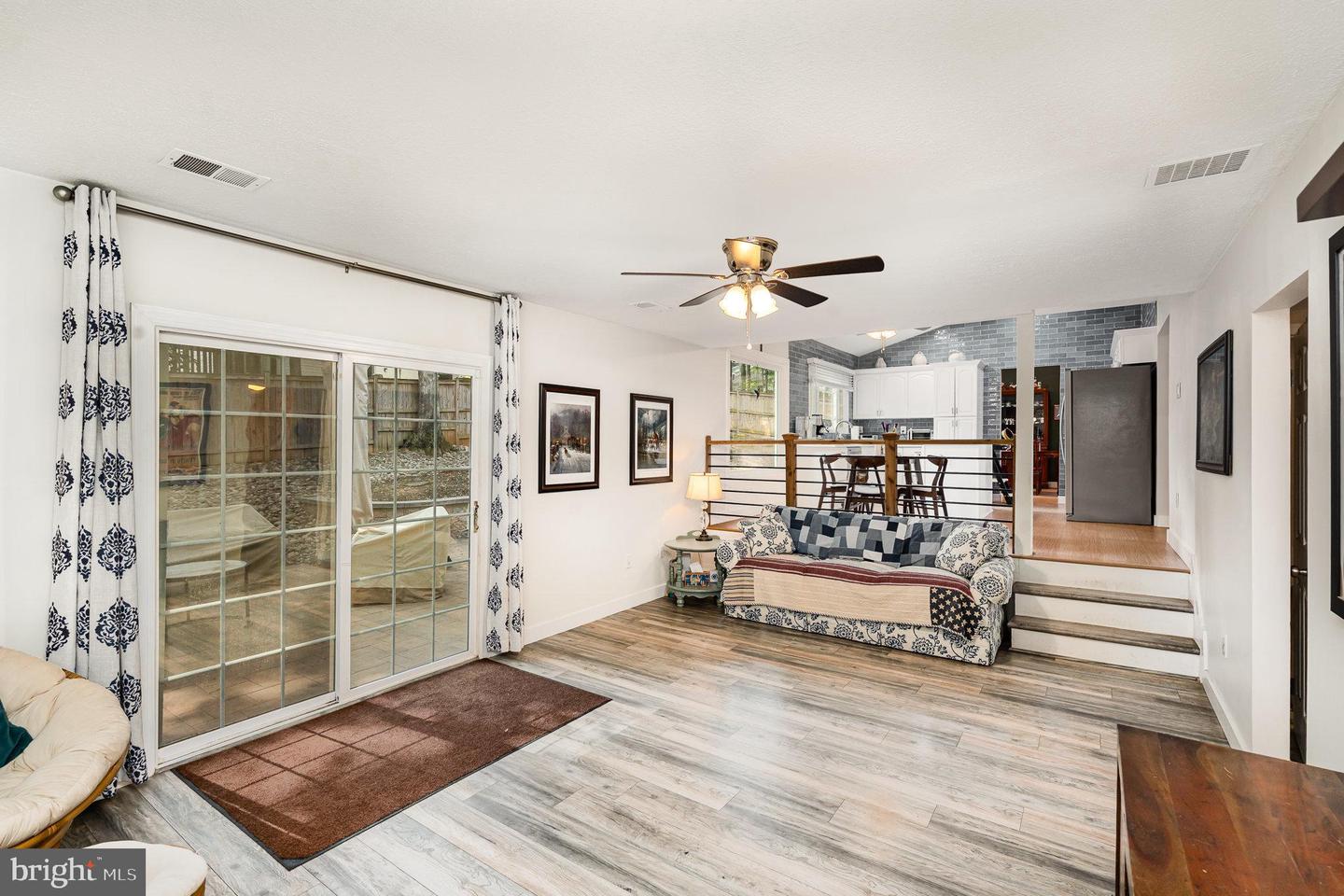 15425 BEACHVIEW DR, DUMFRIES, Virginia 22025, 4 Bedrooms Bedrooms, ,2 BathroomsBathrooms,Residential,For sale,15425 BEACHVIEW DR,VAPW2099252 MLS # VAPW2099252