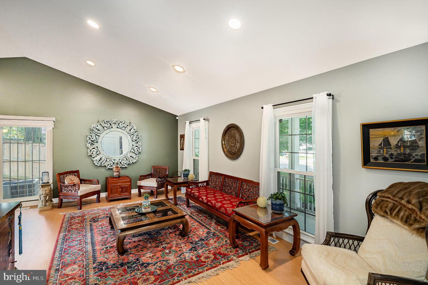15425 BEACHVIEW DR, DUMFRIES, Virginia 22025, 4 Bedrooms Bedrooms, ,2 BathroomsBathrooms,Residential,For sale,15425 BEACHVIEW DR,VAPW2099252 MLS # VAPW2099252