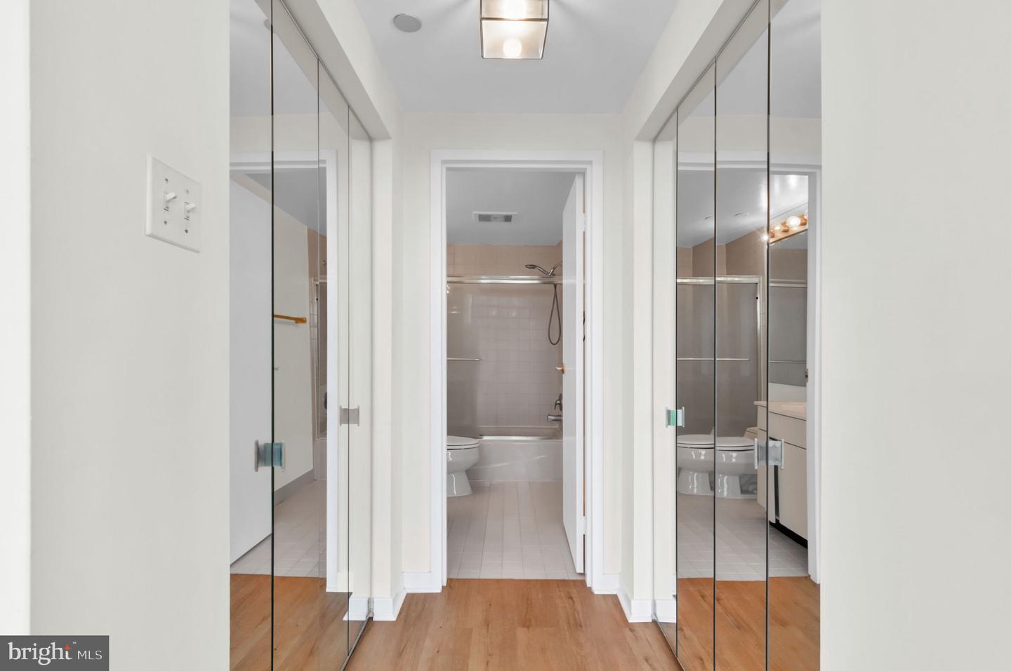 1530 KEY BLVD #715, ARLINGTON, Virginia 22209, 2 Bedrooms Bedrooms, ,2 BathroomsBathrooms,Residential,For sale,1530 KEY BLVD #715,VAAR2060800 MLS # VAAR2060800