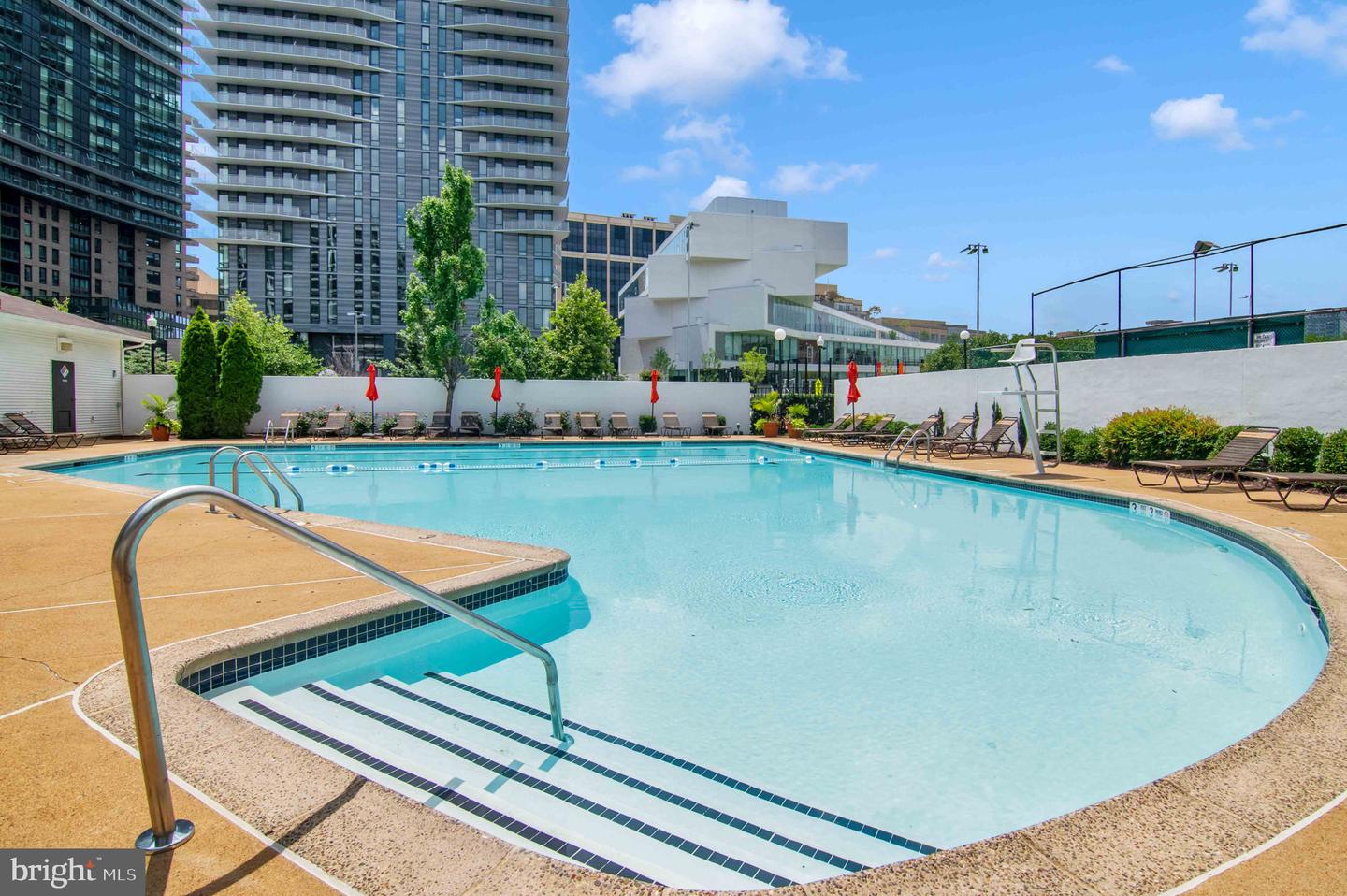 1530 KEY BLVD #715, ARLINGTON, Virginia 22209, 2 Bedrooms Bedrooms, ,2 BathroomsBathrooms,Residential,For sale,1530 KEY BLVD #715,VAAR2060800 MLS # VAAR2060800