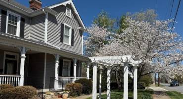 805 LONGWOOD AVE, BEDFORD, Virginia 24523, 4 Bedrooms Bedrooms, ,3 BathroomsBathrooms,Residential,For sale,805 LONGWOOD AVE,666764 MLS # 666764