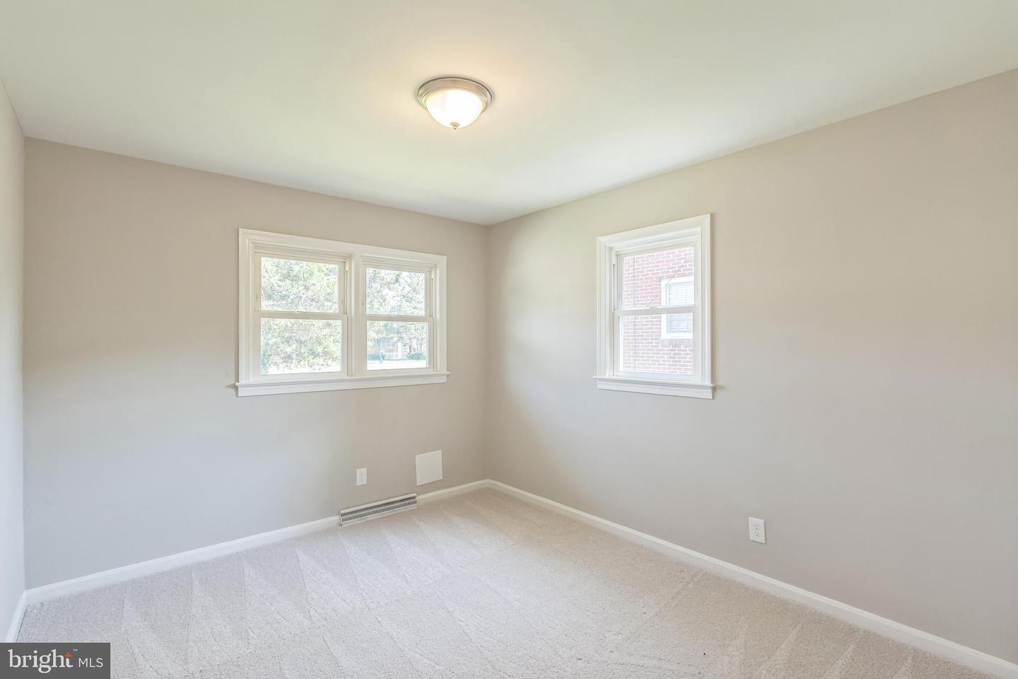 2403 LAFAYETTE BLVD, FREDERICKSBURG, Virginia 22401, 3 Bedrooms Bedrooms, ,2 BathroomsBathrooms,Residential,For sale,2403 LAFAYETTE BLVD,VAFB2008584 MLS # VAFB2008584