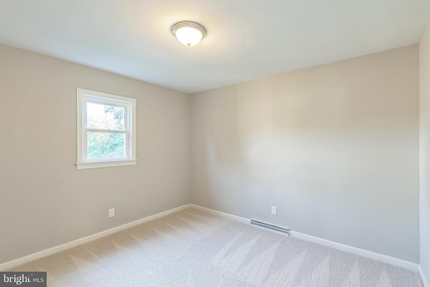 2403 LAFAYETTE BLVD, FREDERICKSBURG, Virginia 22401, 3 Bedrooms Bedrooms, ,2 BathroomsBathrooms,Residential,For sale,2403 LAFAYETTE BLVD,VAFB2008584 MLS # VAFB2008584