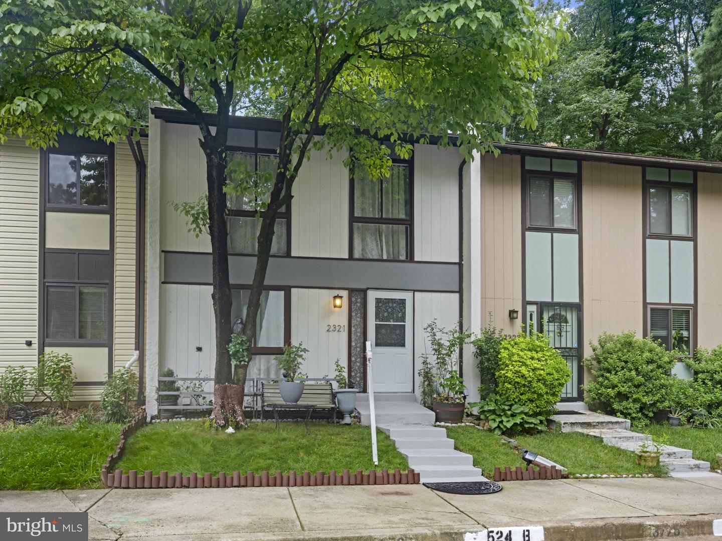 2321 EMERALD HEIGHTS CT, RESTON, Virginia 20191, 2 Bedrooms Bedrooms, ,2 BathroomsBathrooms,Residential,For sale,2321 EMERALD HEIGHTS CT,VAFX2255444 MLS # VAFX2255444