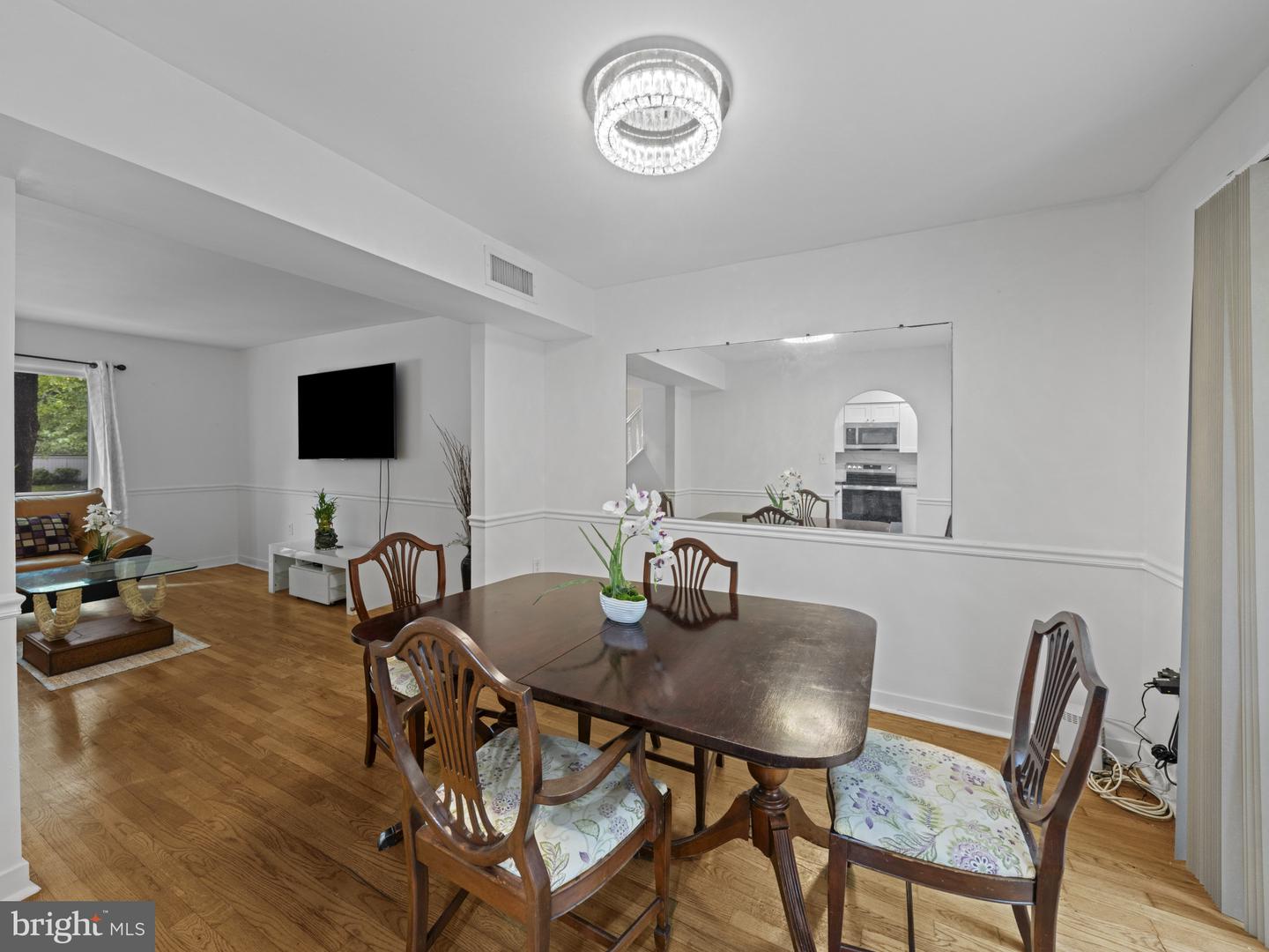 2321 EMERALD HEIGHTS CT, RESTON, Virginia 20191, 2 Bedrooms Bedrooms, ,2 BathroomsBathrooms,Residential,For sale,2321 EMERALD HEIGHTS CT,VAFX2255444 MLS # VAFX2255444
