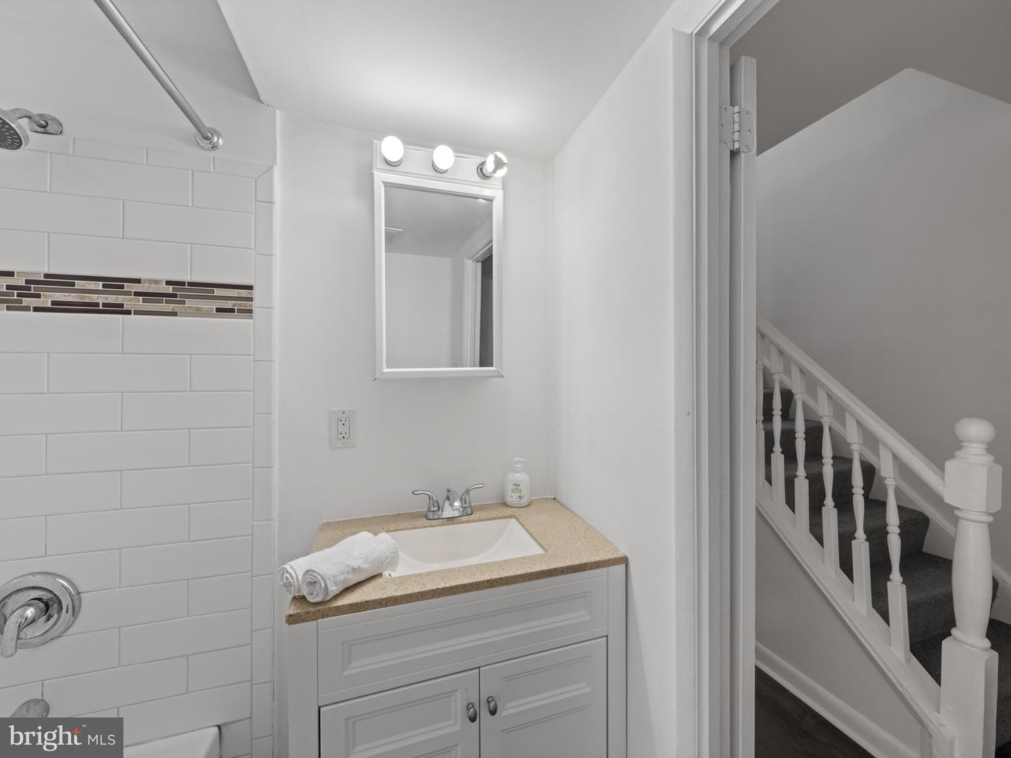 2321 EMERALD HEIGHTS CT, RESTON, Virginia 20191, 2 Bedrooms Bedrooms, ,2 BathroomsBathrooms,Residential,For sale,2321 EMERALD HEIGHTS CT,VAFX2255444 MLS # VAFX2255444