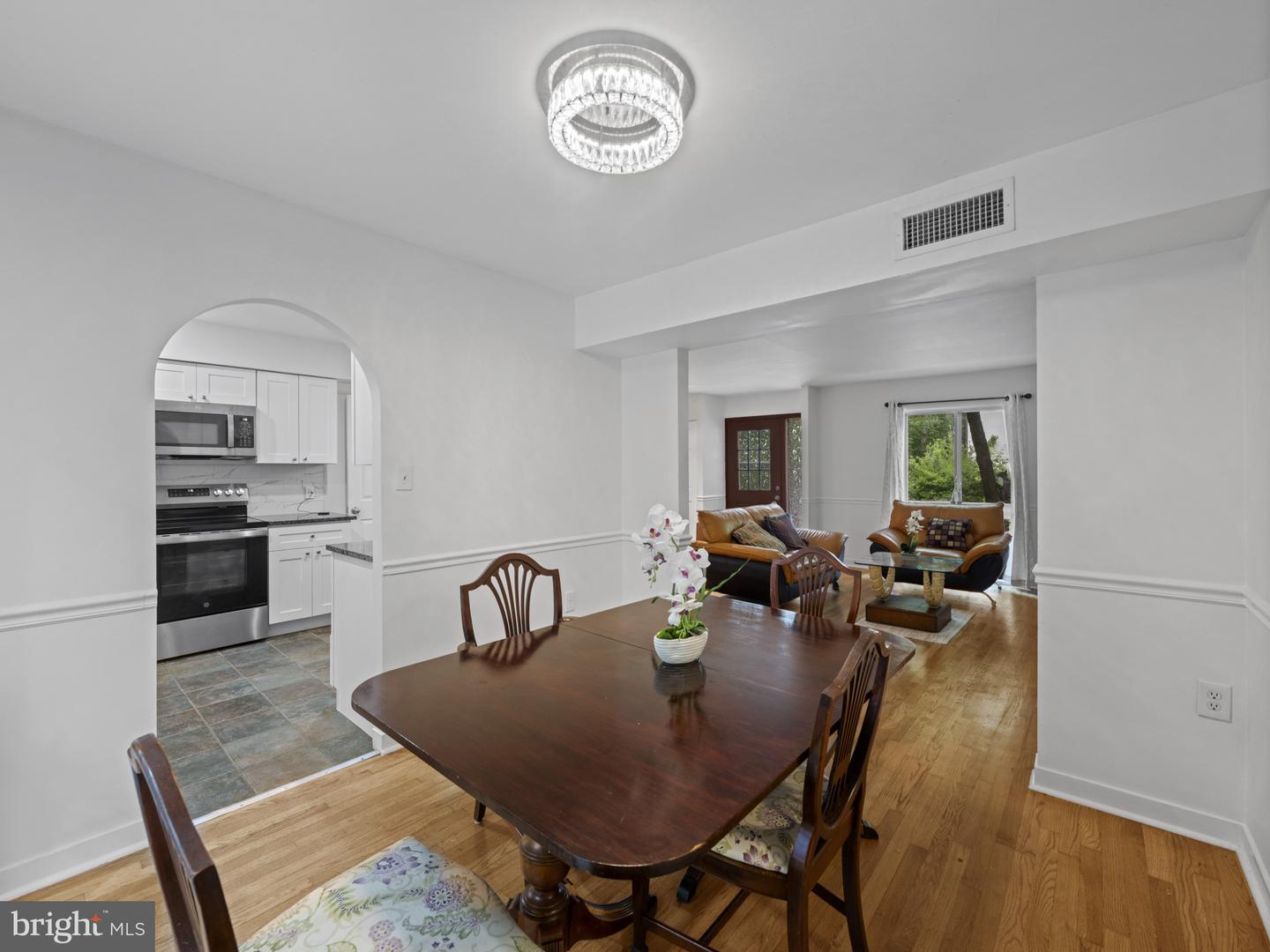 2321 EMERALD HEIGHTS CT, RESTON, Virginia 20191, 2 Bedrooms Bedrooms, ,2 BathroomsBathrooms,Residential,For sale,2321 EMERALD HEIGHTS CT,VAFX2255444 MLS # VAFX2255444