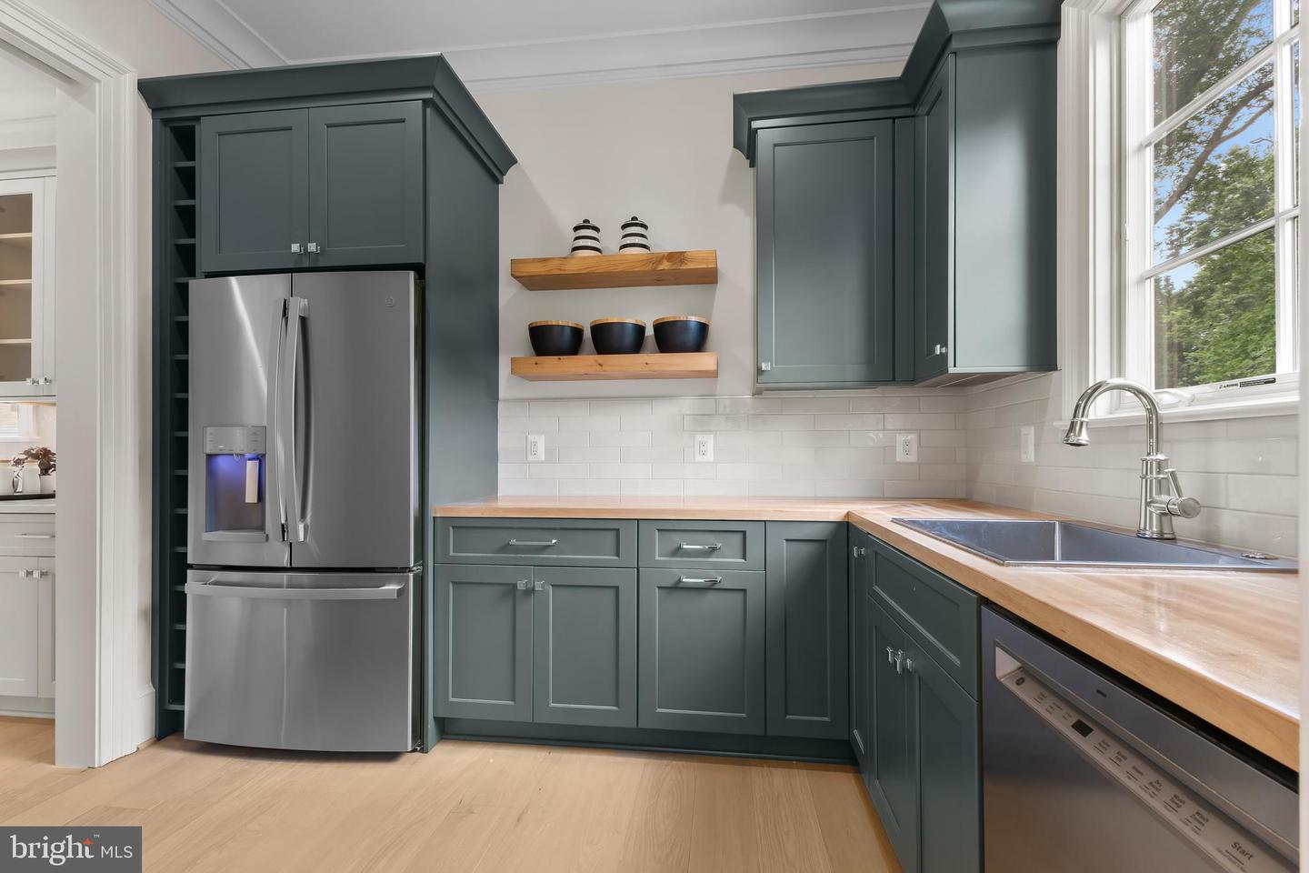 8628 PLYMOUTH RD, ALEXANDRIA, Virginia 22308, 6 Bedrooms Bedrooms, ,6 BathroomsBathrooms,Residential,For sale,8628 PLYMOUTH RD,VAFX2255488 MLS # VAFX2255488