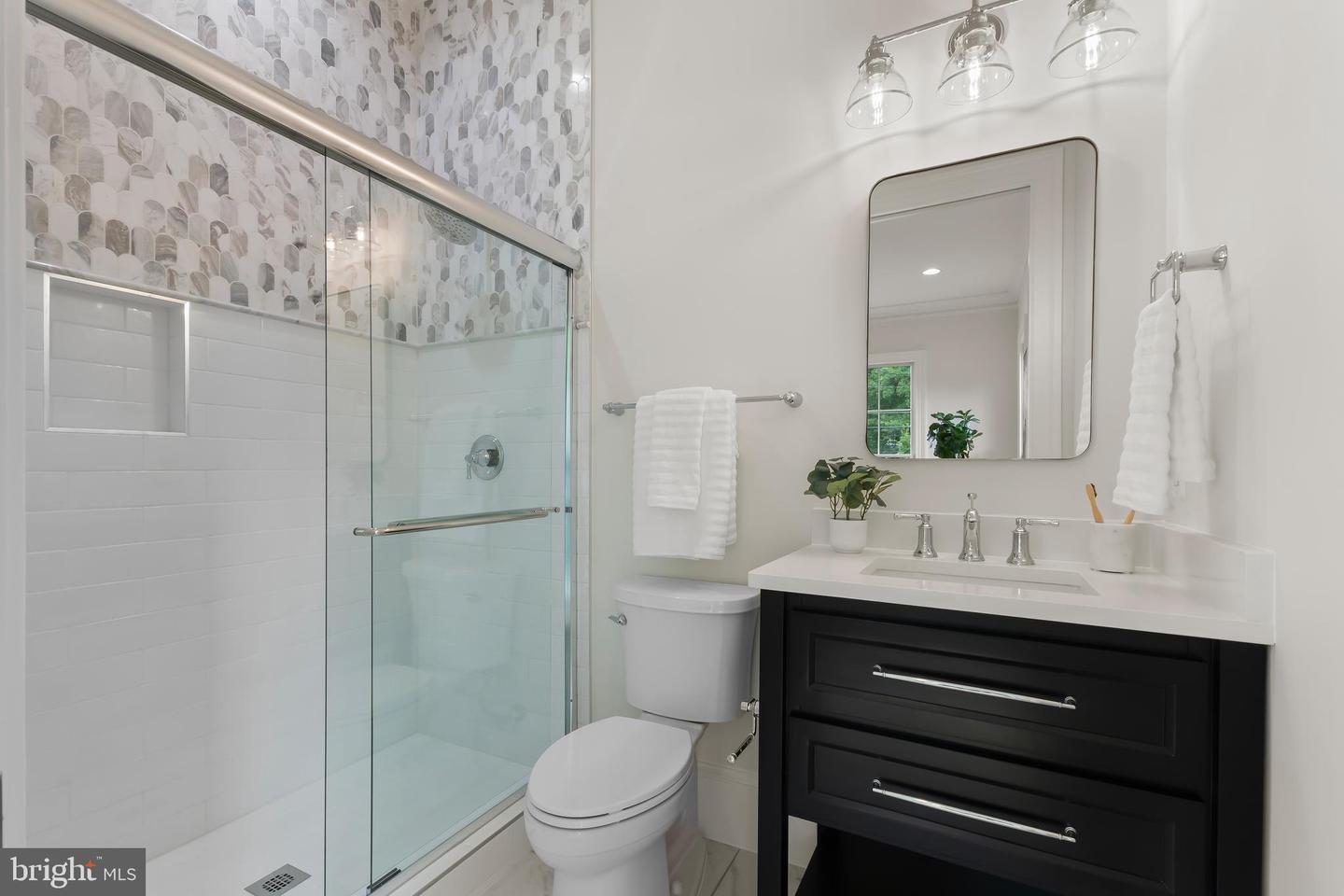 8628 PLYMOUTH RD, ALEXANDRIA, Virginia 22308, 6 Bedrooms Bedrooms, ,6 BathroomsBathrooms,Residential,For sale,8628 PLYMOUTH RD,VAFX2255488 MLS # VAFX2255488