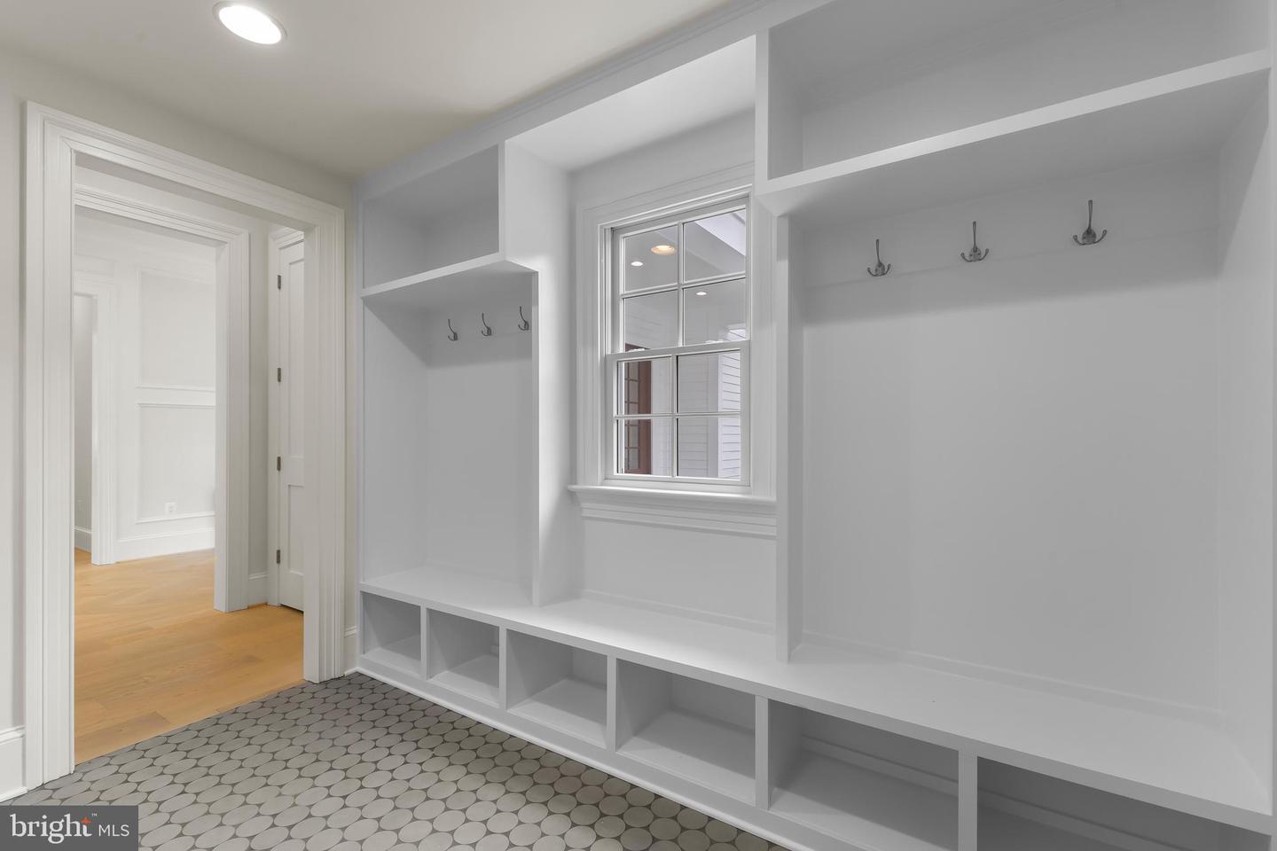 8628 PLYMOUTH RD, ALEXANDRIA, Virginia 22308, 6 Bedrooms Bedrooms, ,6 BathroomsBathrooms,Residential,For sale,8628 PLYMOUTH RD,VAFX2255488 MLS # VAFX2255488