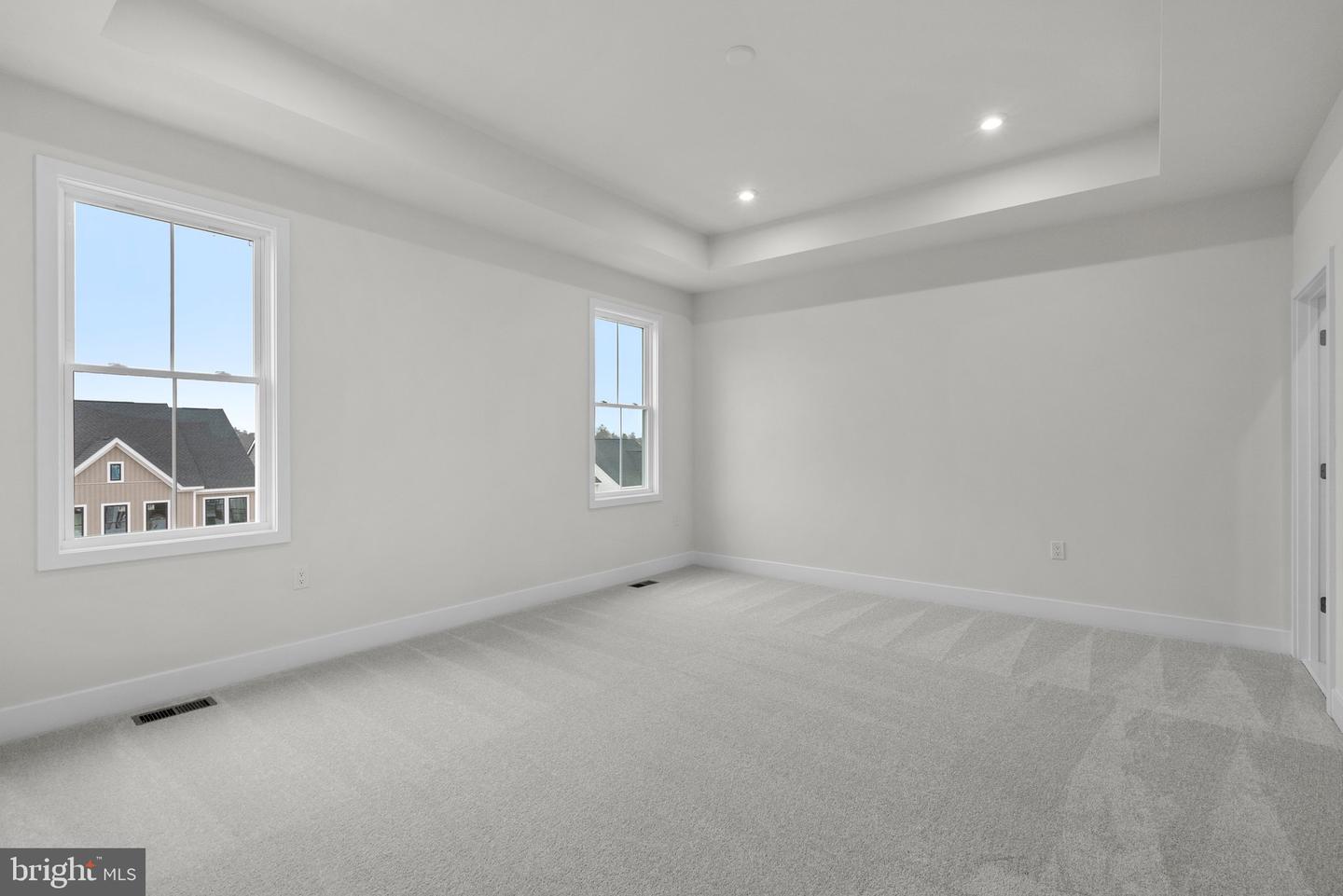 44486 LOWESTOFT SQ, ASHBURN, Virginia 20147, 3 Bedrooms Bedrooms, ,2 BathroomsBathrooms,Residential,For sale,44486 LOWESTOFT SQ,VALO2102130 MLS # VALO2102130