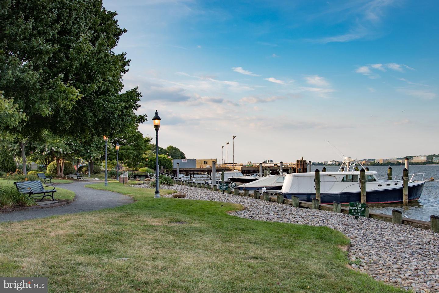 801 N FAIRFAX ST #314, ALEXANDRIA, Virginia 22314, 2 Bedrooms Bedrooms, 1 Room Rooms,2 BathroomsBathrooms,Residential,For sale,801 N FAIRFAX ST #314,VAAX2047492 MLS # VAAX2047492
